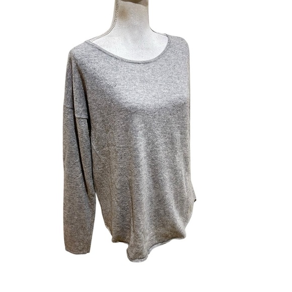 The Cashmere Project Gray scoop Neck 100% cashmere lightweight Sweater sz large - Picture 3 of 9